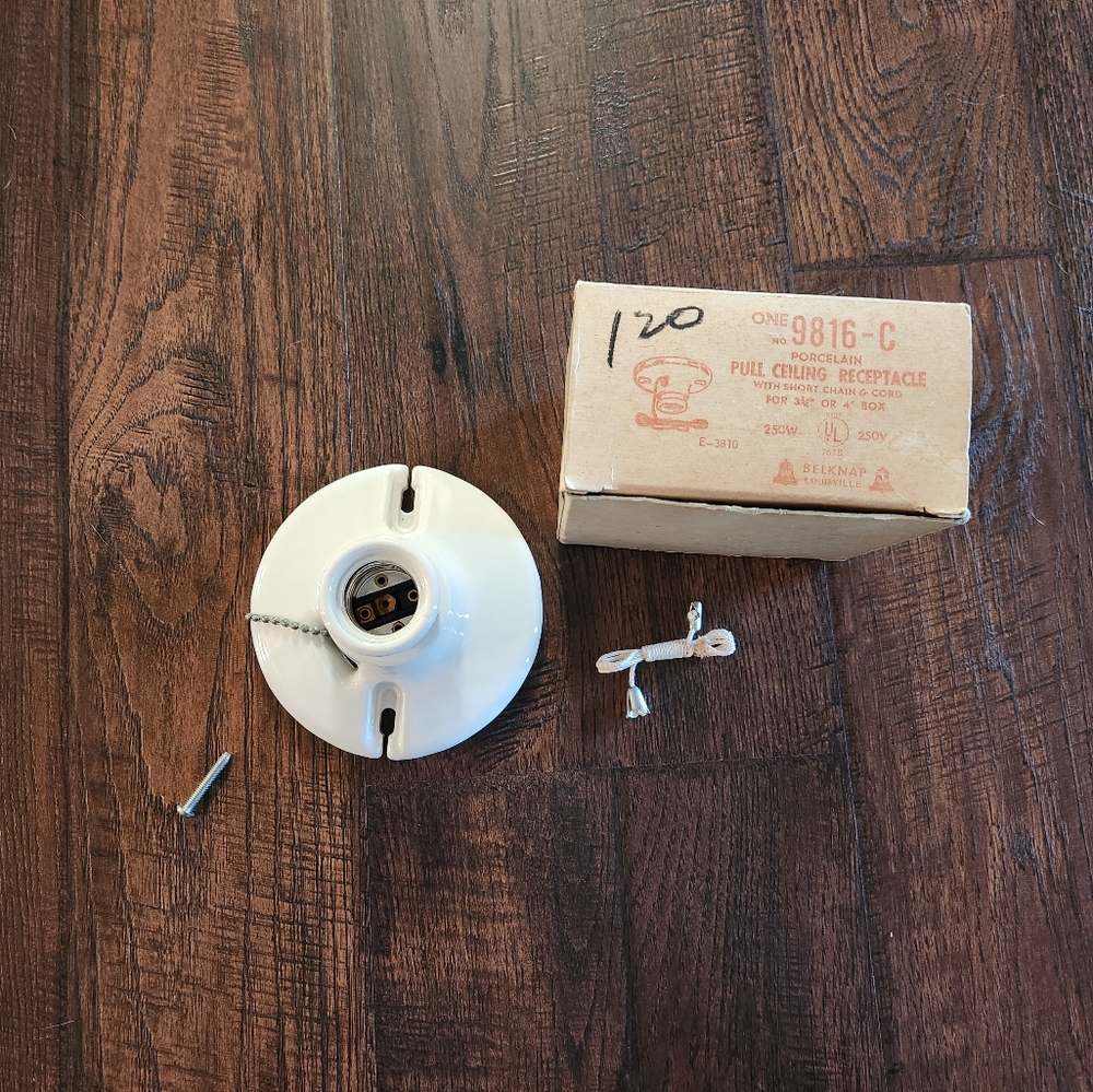 Porcelain ceiling receptacle